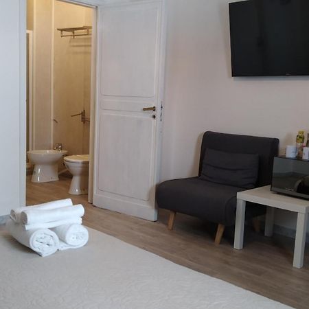 Cconforthotels R&B Gary House Бари Экстерьер фото