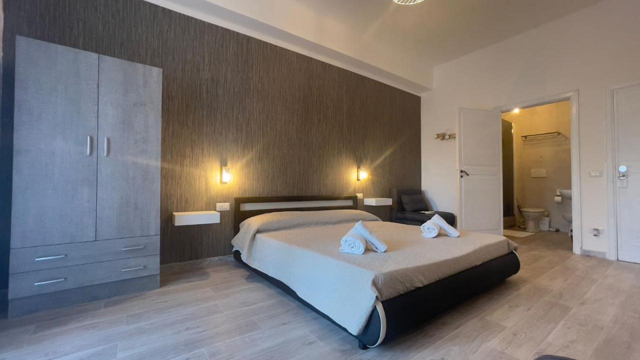 Cconforthotels R&B Gary House Бари Экстерьер фото